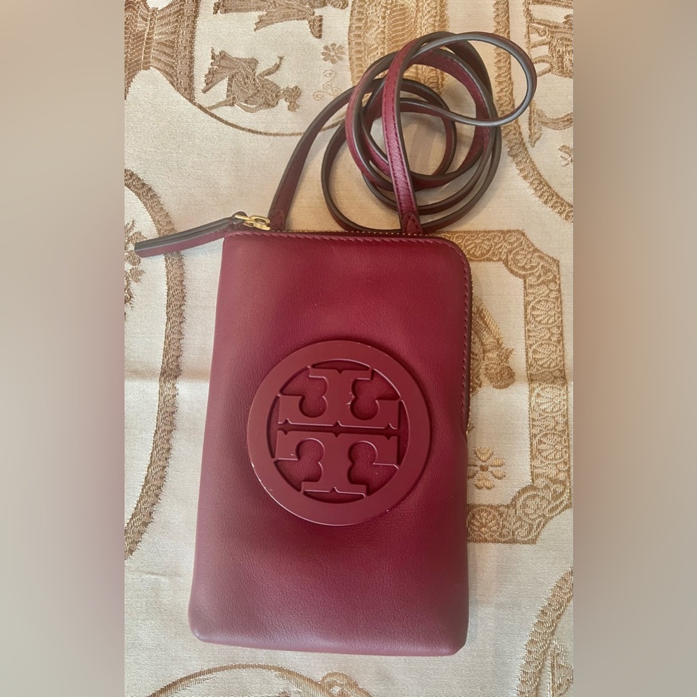TORY BURCH Charlie Imperial Garnet Phone Crossbody with Detachable strap